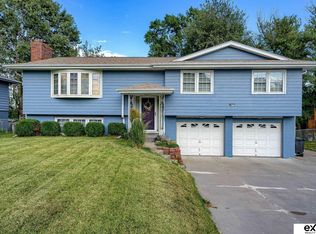 6417 N 68th St, Omaha, NE 68104