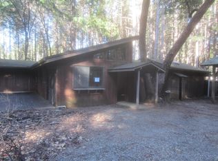 345 Logan Cut Dr, Cave Junction, OR 97523