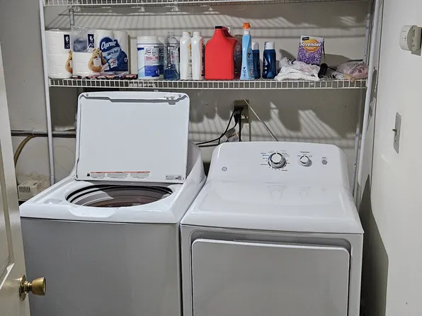 41 Walnut Street image 7 of 10