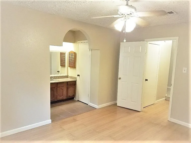 16922 Camberwell Green Ln — Photo 6