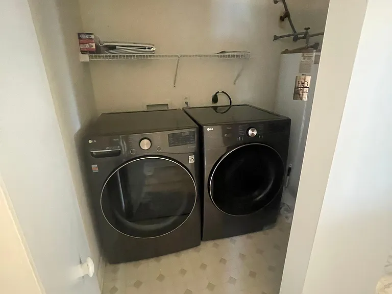 2266 Huntingdon Dr — Photo 34