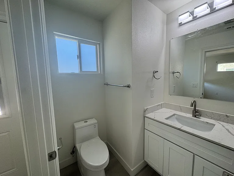 4426 Cherrywood Ave — Photo 9