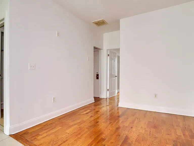 272 Grant Ave #2 — Photo 6