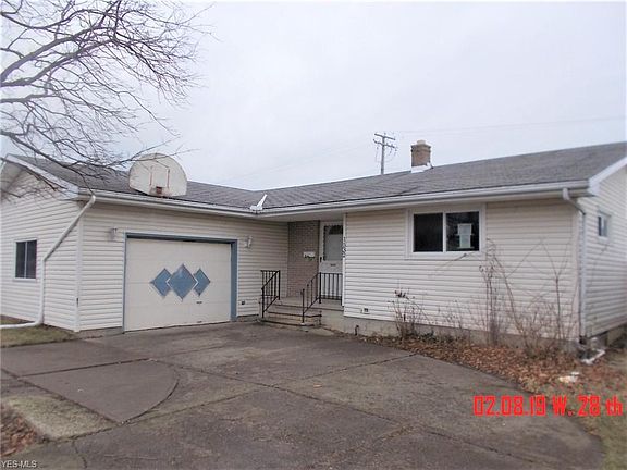 2nd image of 1532 W 28th St