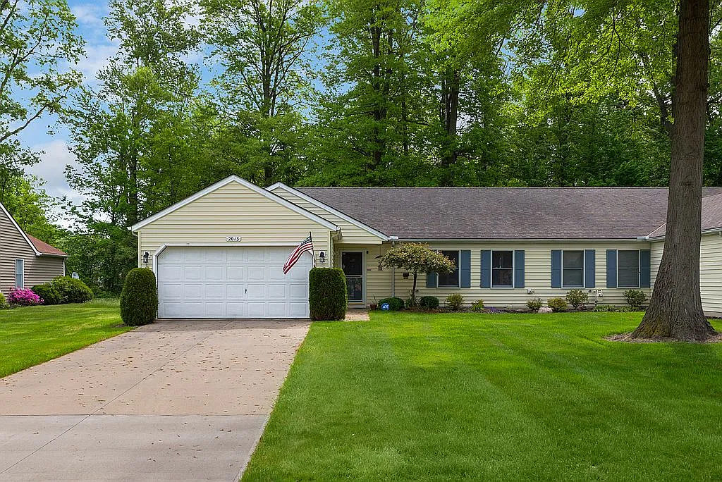 2013 Candlewood Dr photo 1