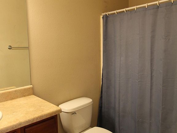 5th image of 18 Duane Dr