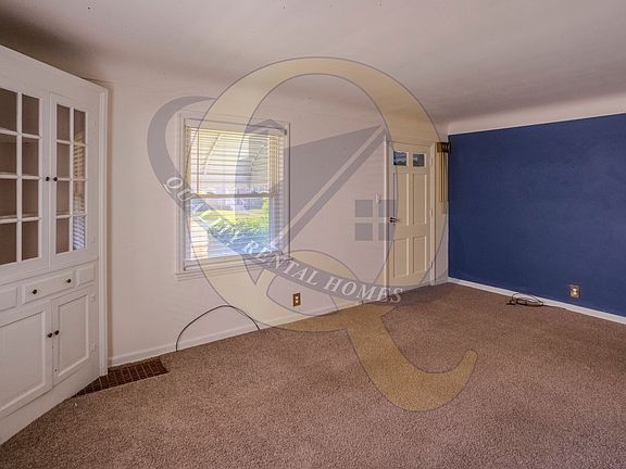 3rd image of 628 Alvord Ave