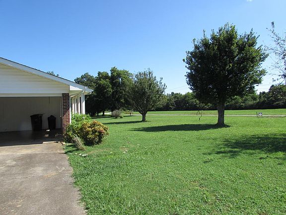 5th image of 102 Hiwassee Dr