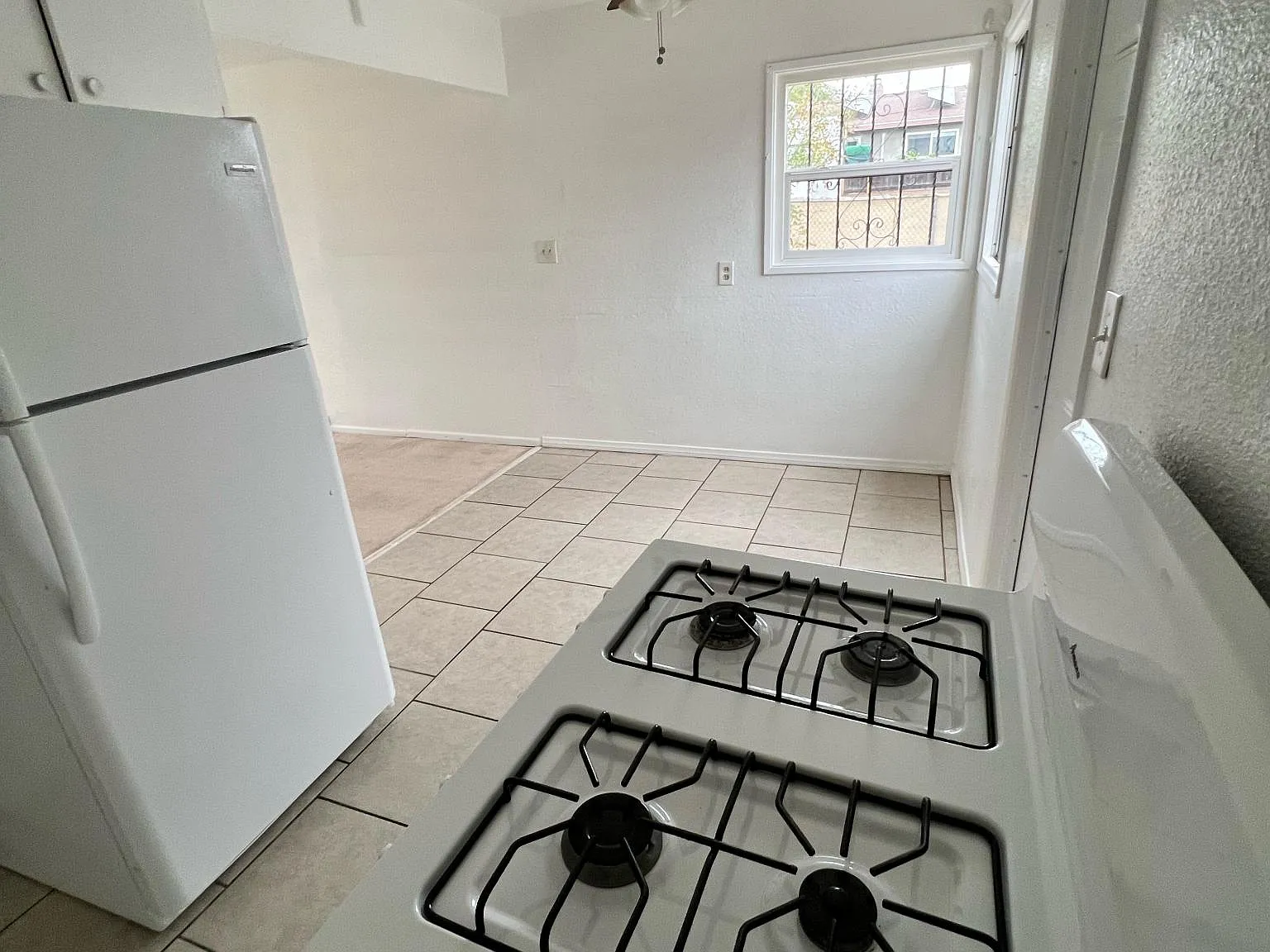 2073 Harrison Ave — Photo 3