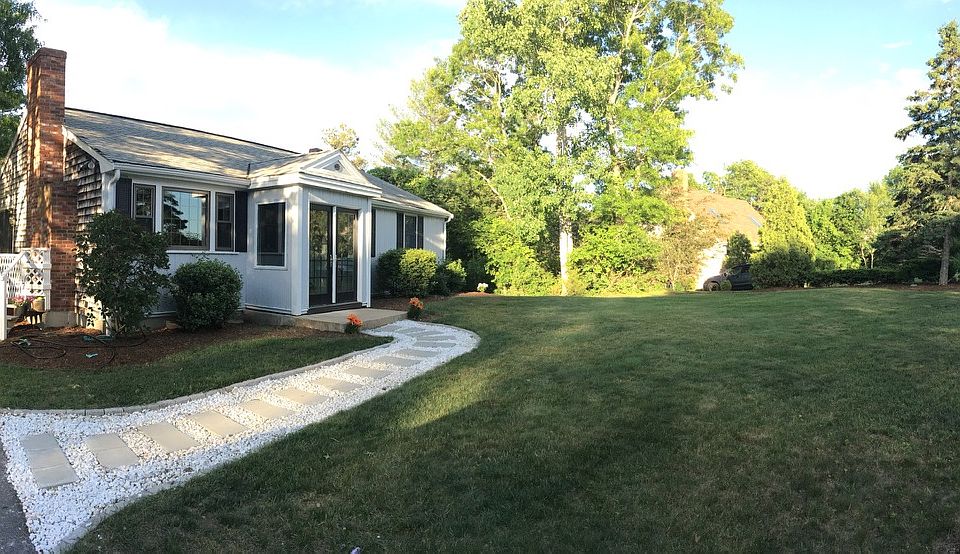 1st image of 22 Jacqueline Ln