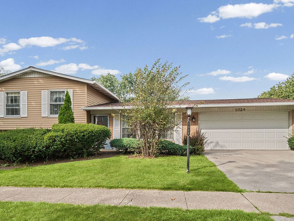 1st image of 1024 Yorkshire Dr