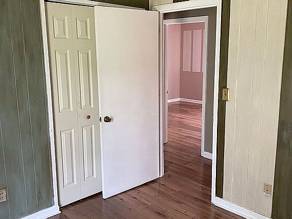 2nd image of 239 Headlyn Dr