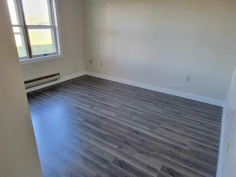 1106 Western Ave #103 — Photo 6