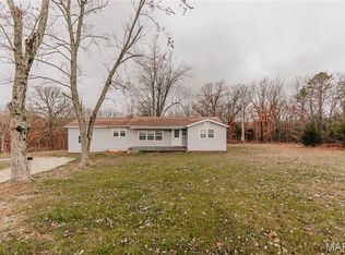 10771 Crest Rd, Dixon, MO 65459