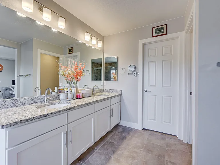 4713 Helena St — Photo 21