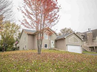 309 Candlewick Dr SE, Poplar Grove, IL 61065
