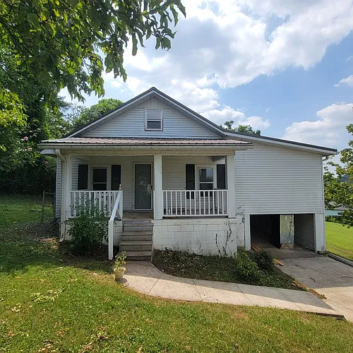 615 Evans St Photo 1
