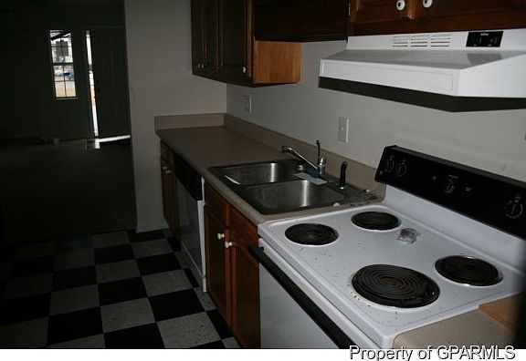 4th image of 103 Derwent Ct #A&b