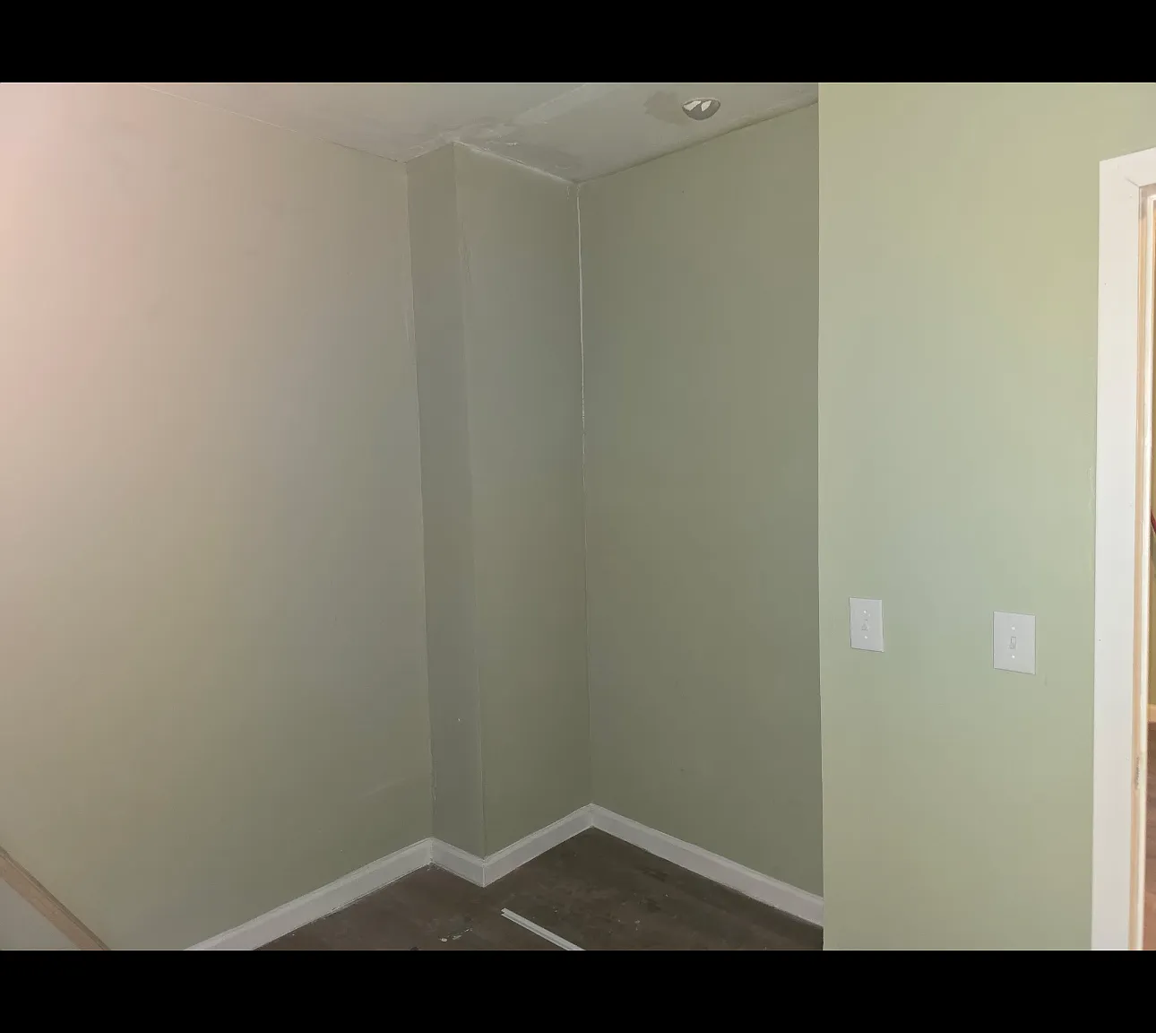 3 bed, 1100 sqft, $1,700 — Photo 2