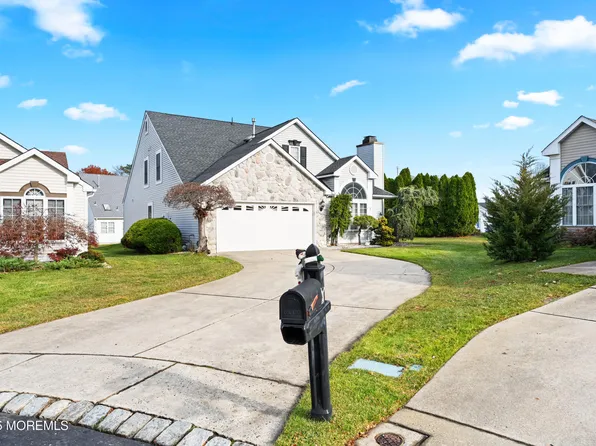 7 Regent Square, Jackson, NJ 08527