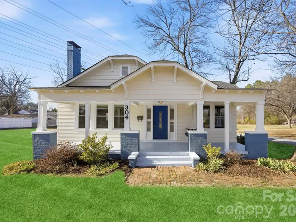 304 Lowrance Ave, Kannapolis, NC 28081