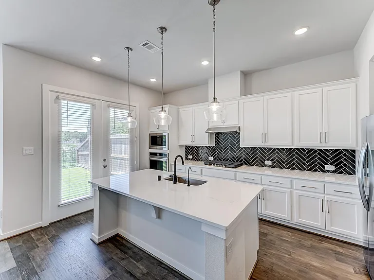6570 Scarlet Pond Ln — Photo 18