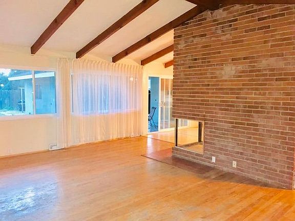 4th image of 1541 W Laurel Ave