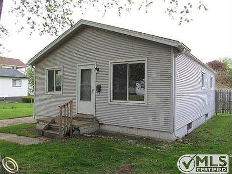 261-897882 - Front Right (2).JPG