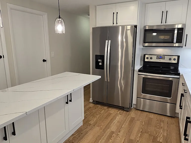 1104 Mercury Dr #2B — Photo 5