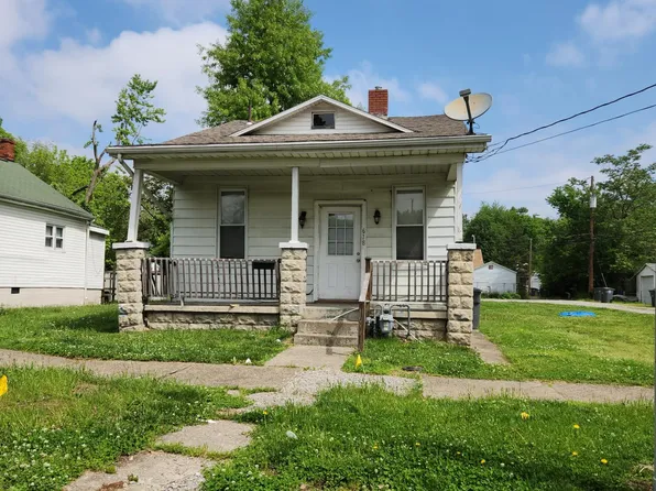 618 Ravenswood Dr, Evansville, IN 47713