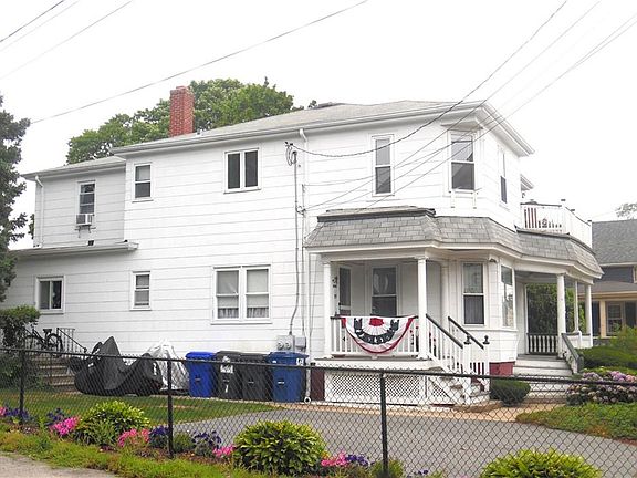 2nd image of 319 Main St