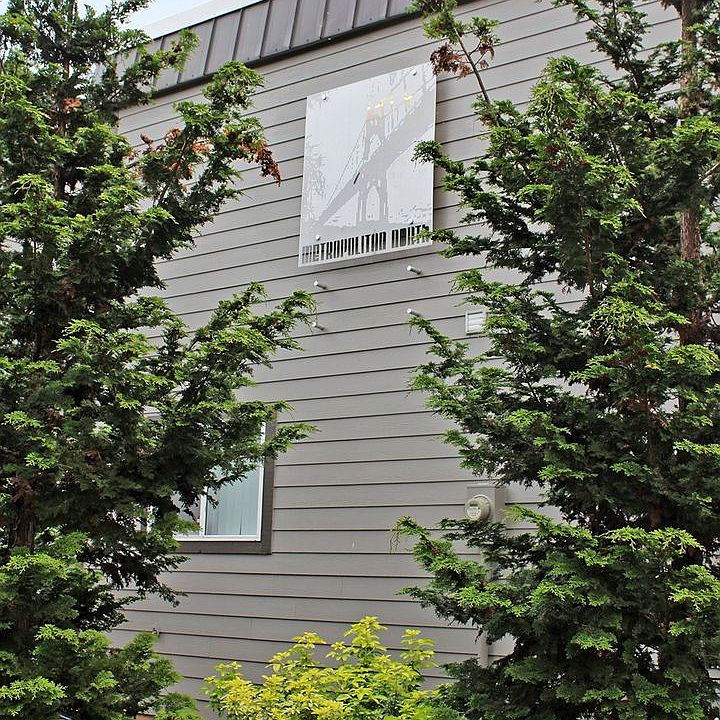 Building Photo 5