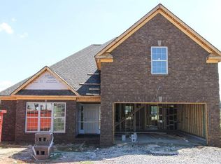 1067 Summerstar Cir #89-C, Gallatin, TN 37066