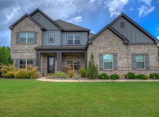 825 Whittington St, Auburn, AL 36832