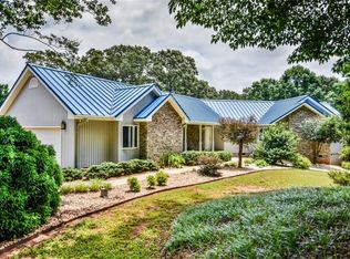 131 Planters Dr, Seneca, SC 29678