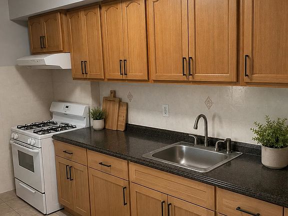 2nd image of 236 Old Bergen Rd