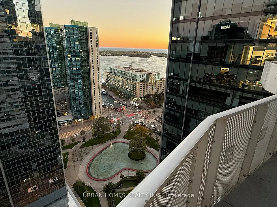 100 Harbour St #2809