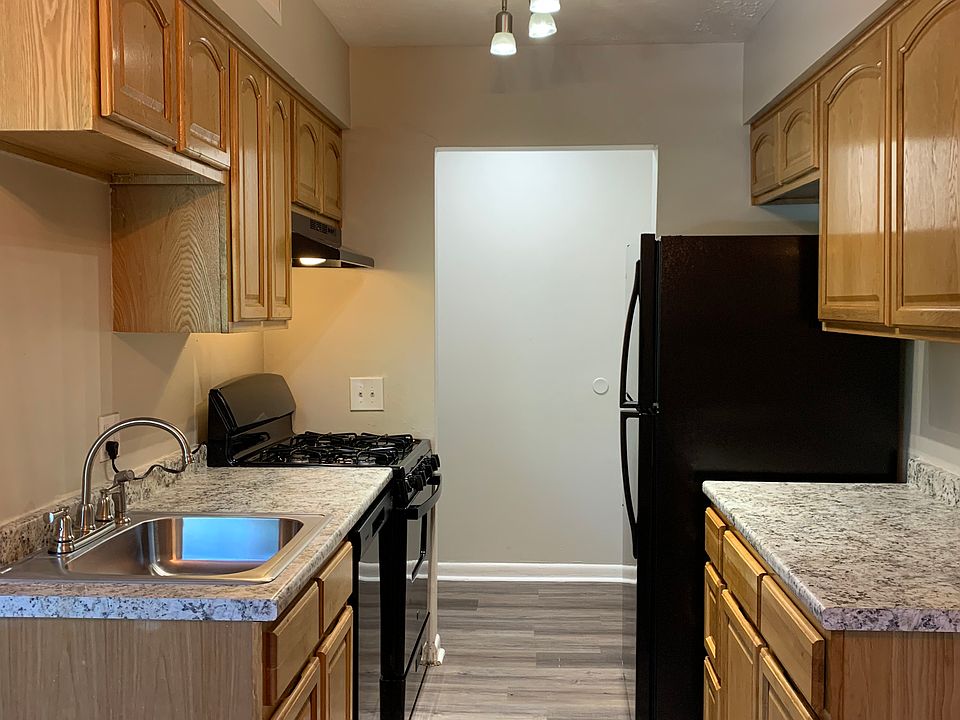 1st image of 2701 Industrial Dr #210