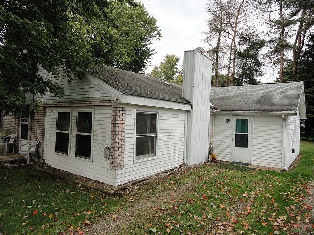 1st image of 214 Pine St