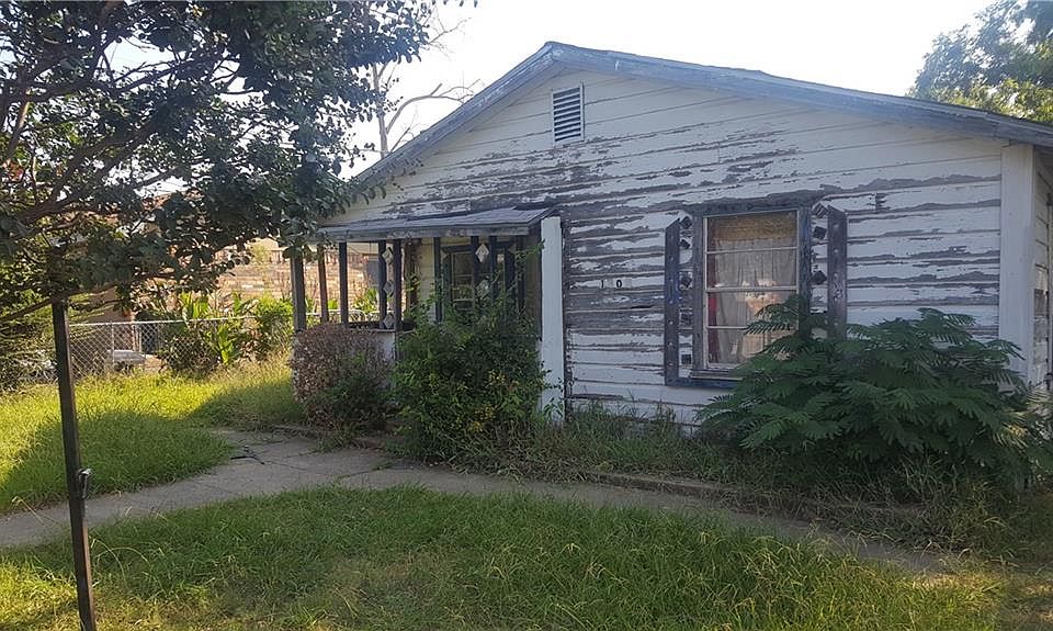 1st image of 1303 S Rockwall Ave