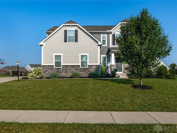 9633 Linden Brook Dr, Centerville, OH 45458