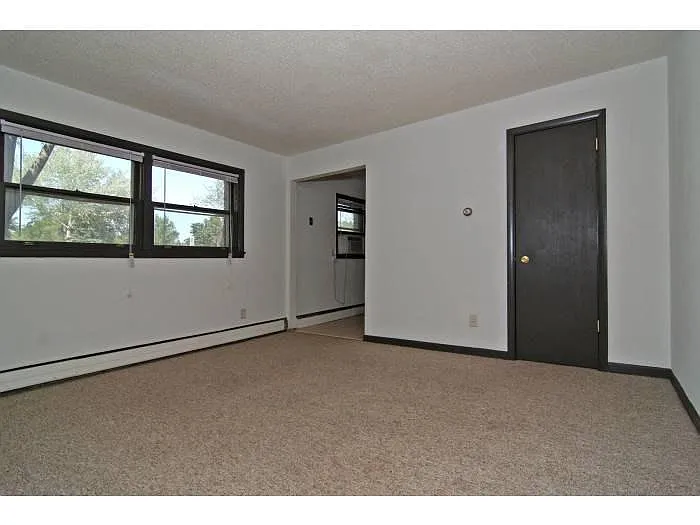 Living Room - 2500 County Road I