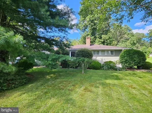 602 4th St, Tyrone, PA 16686