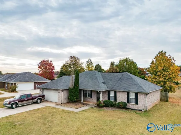 142 Laurel Oak Rd, Huntsville, AL 35811