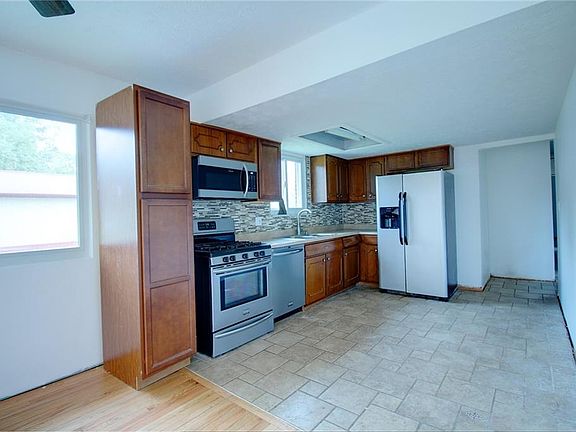 4th image of 4416 W Southern Ave