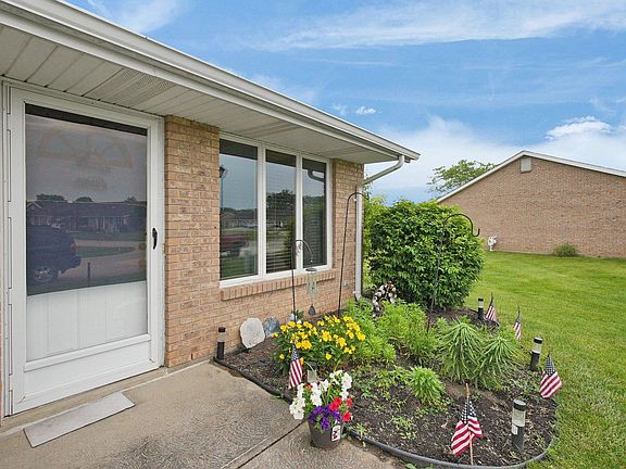 2nd image of 452 Samantha Cir Unit 10