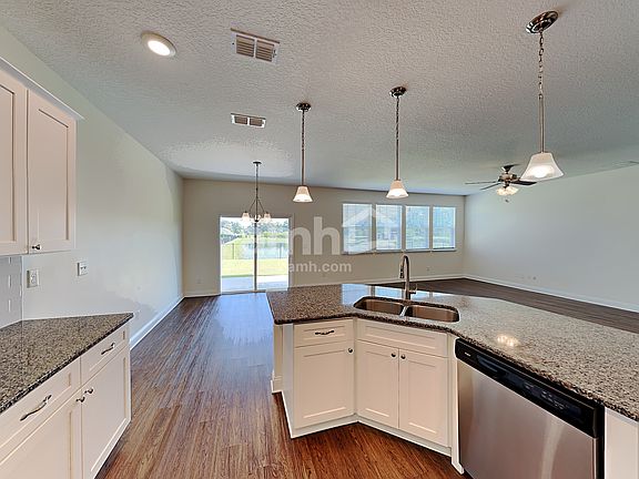 4th image of 3167 Creek Village Ln