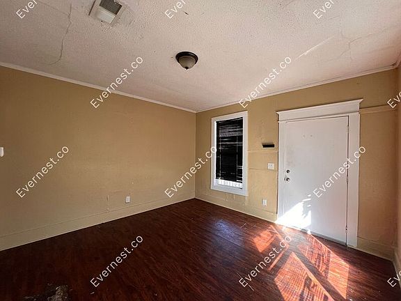 4th image of 753 Saint Paul Ave