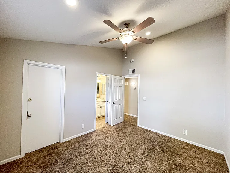 1976 N Lemon Tree Ln — Photo 9