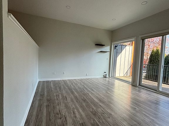 5th image of 4 Touchstone Dr Unit 128